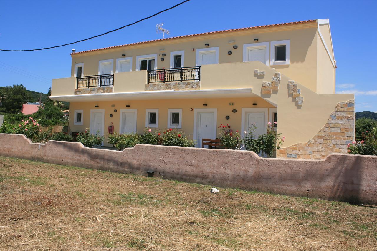 Kosmos Hotel Agios Stefanos Avliotes  Zewnętrze zdjęcie